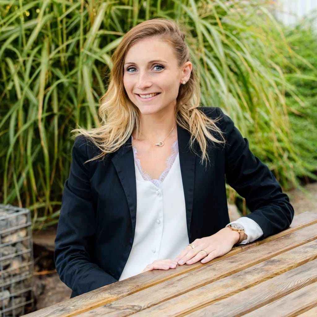 Bonnaire Contact Emilie Dumontier