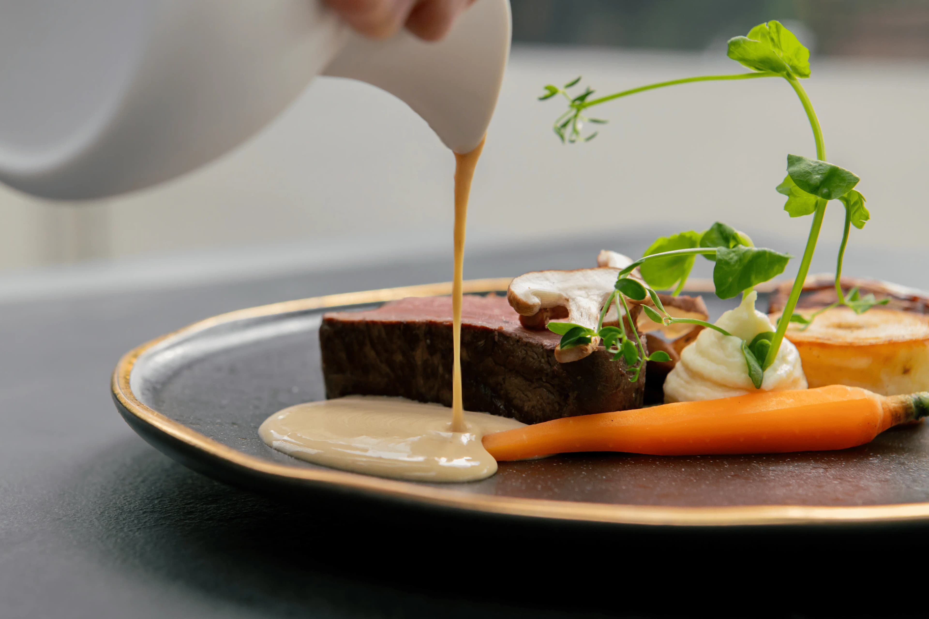 Studio204   En Service   23